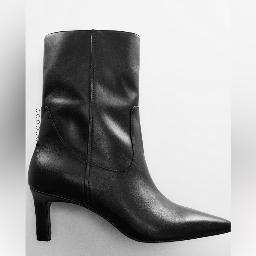 Mango Booties - Picture 4 of 4